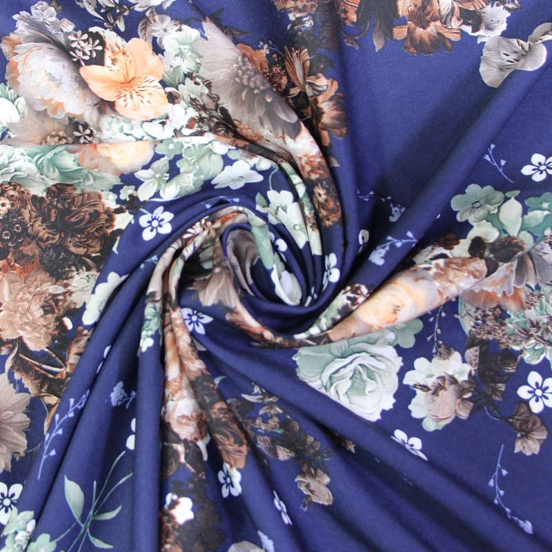 پارچه لباس مدل کرپ اسکادا 