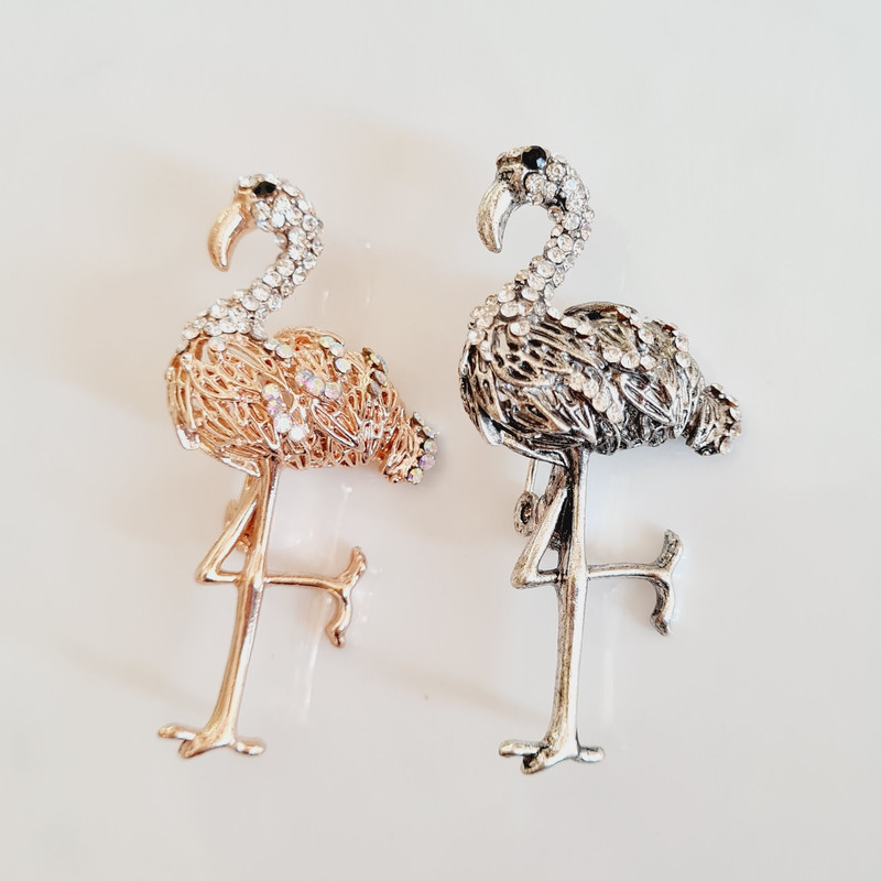 سنجاق سینه دخترانه فشن مدل فلامینگو