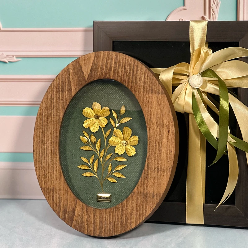 عکس شماره 3 : تابلو طلا کوب مارک گلد طرح میخک سری زمرد twz030