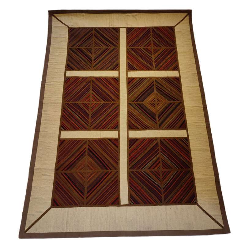 گلیم دستباف سه متری مدل تیکه دوزی کد HA16