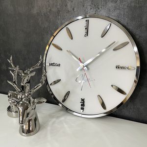 نقد و بررسی ساعت دیواری ا ل نسی مدل Arshida توسط خریداران