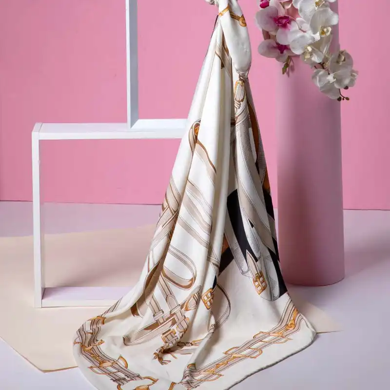 روسری زنانه مدل زنجیری