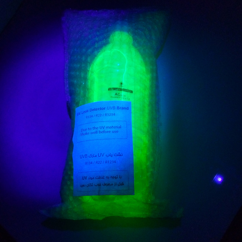نشت یاب UV گاز کولر یو وی بی مدل B2 حجم 1000 میلی لیتر