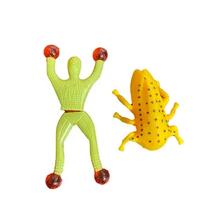 ابزار شوخی مدل مرد عنکبوتی ملق زن به همراه حشره  