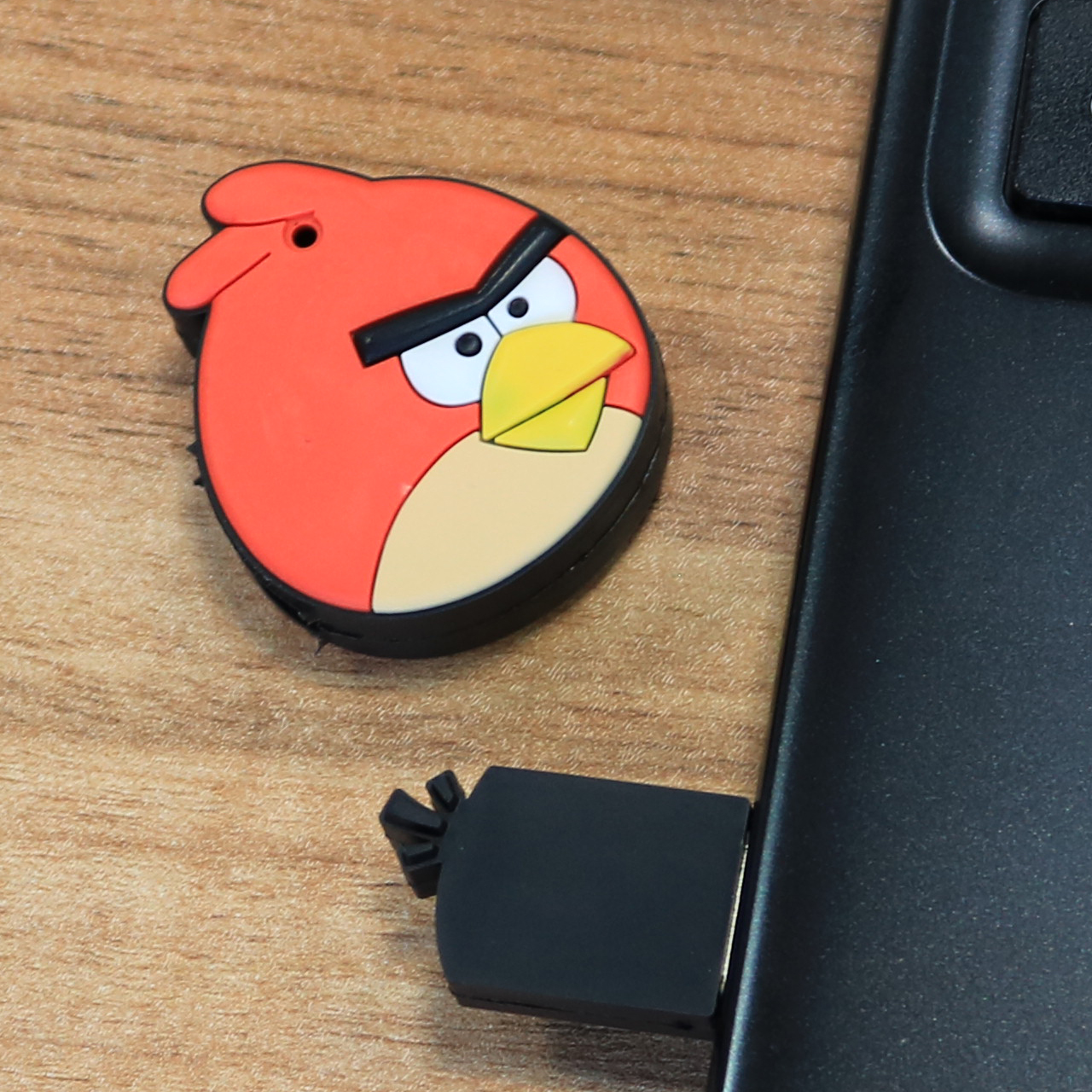فلش مموری مدل Ul-Angry Birds01 ظرفیت 8 گیگابایت
