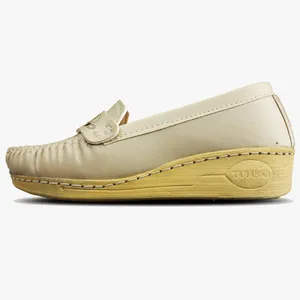 کفش روزمره زنانه مدل چرم پوش کد Ce