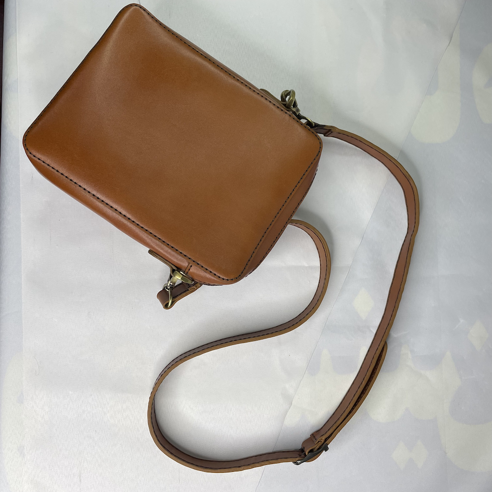 کیف دوشی دست دوز مدل کنار زیپ