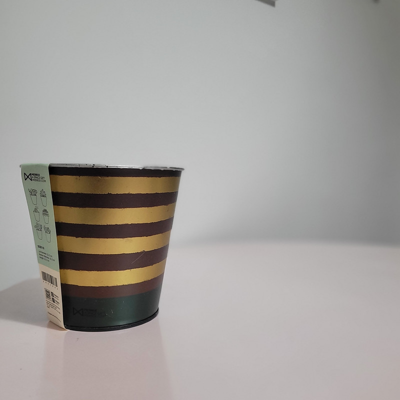 گلدان مریخ مدل راه راه