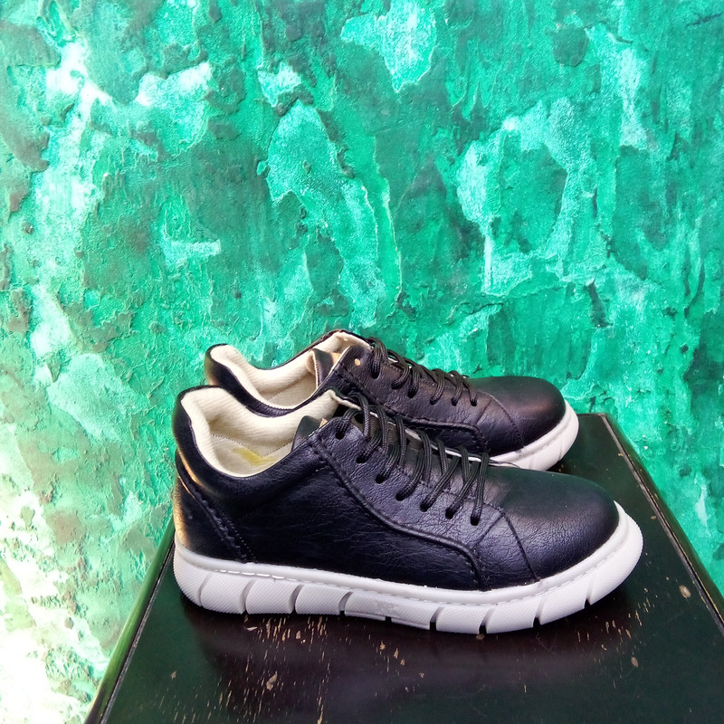 کفش روزمره زنانه مدل h