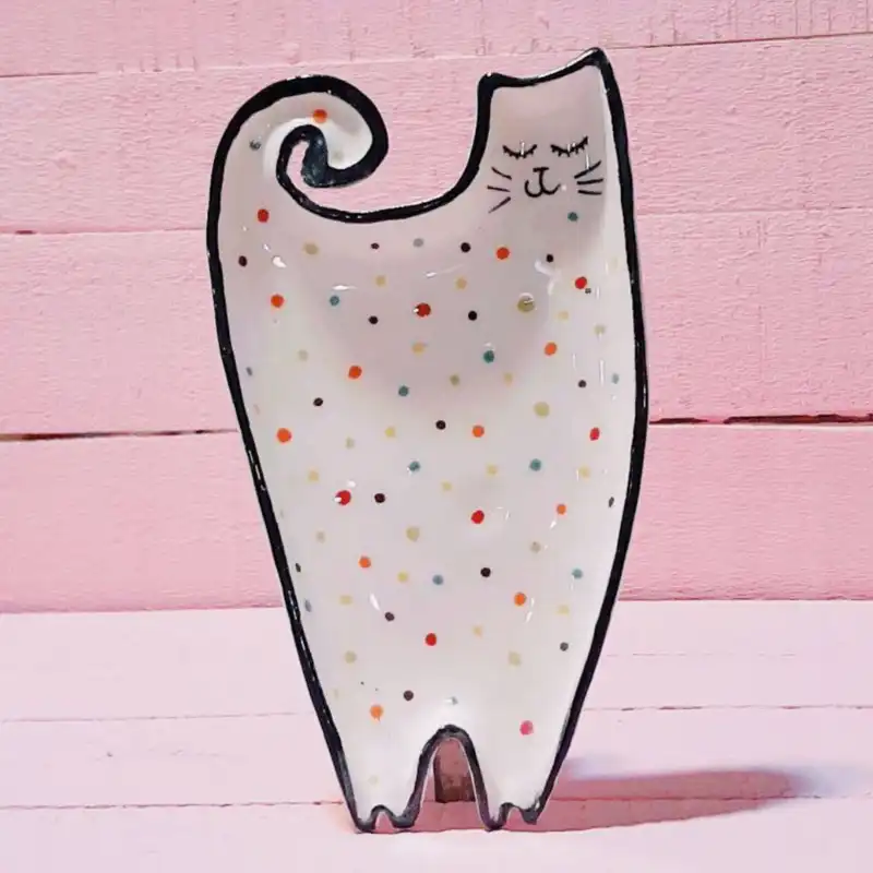 بشقاب سفالی مدل گربه خال خالی