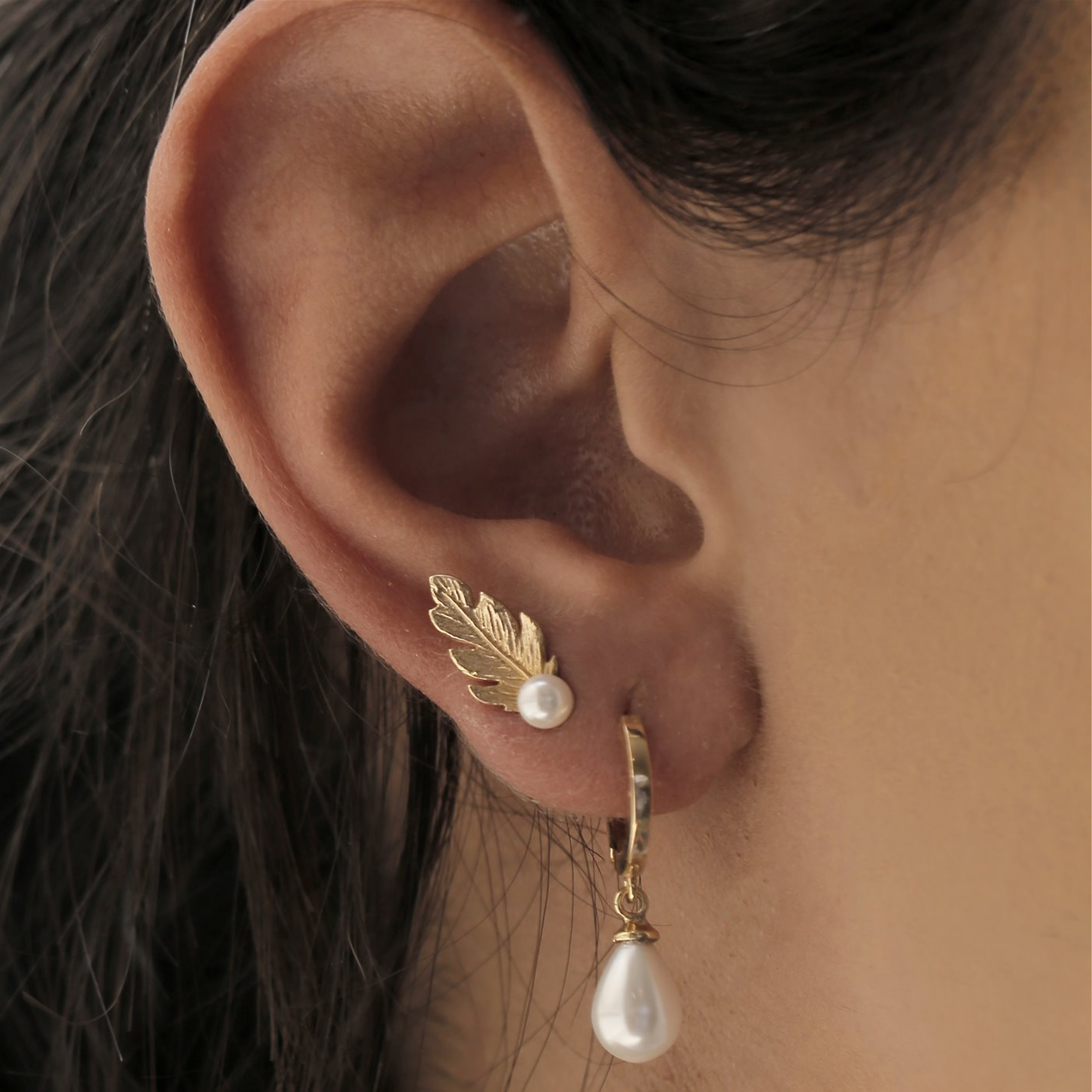 گوشواره طلا 18 عیار زنانه تاج مدل A290