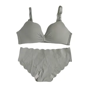 ست شورت و سوتین زنانه مدل فانتزی صدفی 