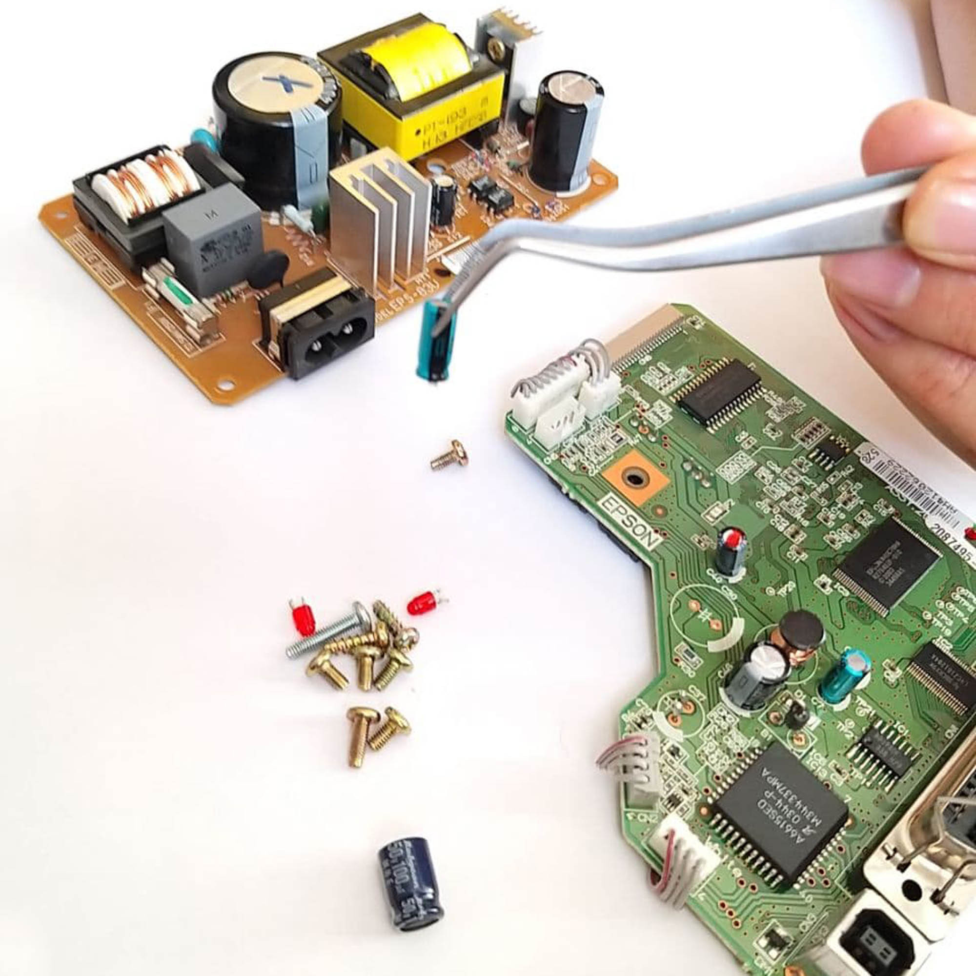 انبر پنس کارا اینسترومنت مدل SKJTREWQ002369 سایز 150 میلی متر انبر پنس کارا اینسترومنت مدل SKJTREWQ002369 سایز 150 میلی متر