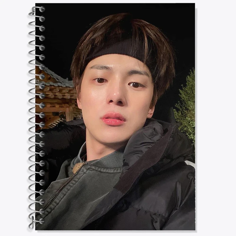 دفتر زبان 50 برگ خندالو مدل سه خط طرح مینهیوک گروه مانستا اکس MONSTA X کد 21164