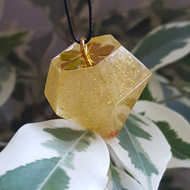 گردنبند دخترانه مدل الماس بزرگ گردنبند دخترانه مدل الماس بزرگ