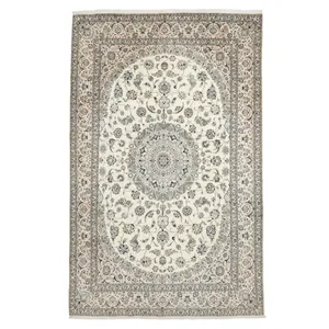 فرش دستبافت هشت ونیم متری طرح نائین 9لا مدل گل ابریشم کد 569406