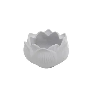 شمعدان مدل گلبرگ مناسب برای شمع وارمر