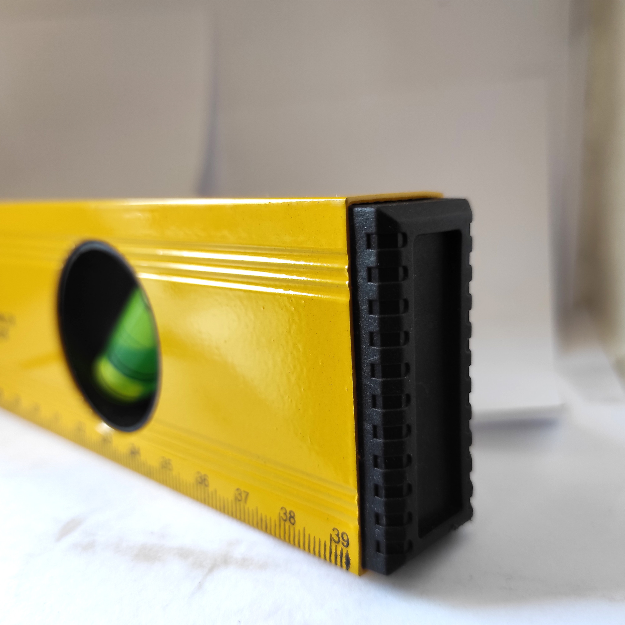 تراز کنیوس مدل F-30CM