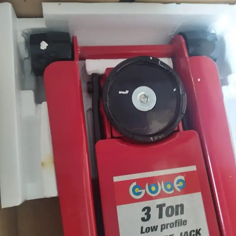 جک سوسماری خودرو گلف مدل هیدرولیک ظرفیت 3 تن