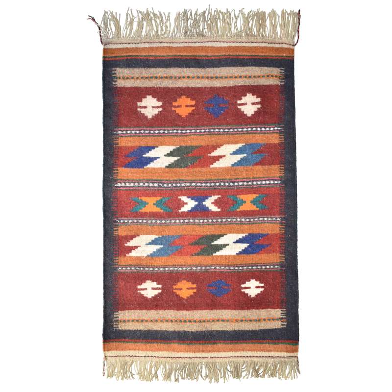 گلیم دستبافت نیم متری مدل قشقایی کد H8