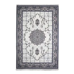 فرش ماشینی 700 شانه سهند زمینه نقره‌ای حاشیه کرم مدل VF20.5I