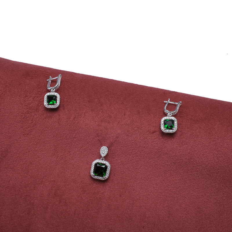 نیم ست نقره زنانه مدل زمرد AMT-N198