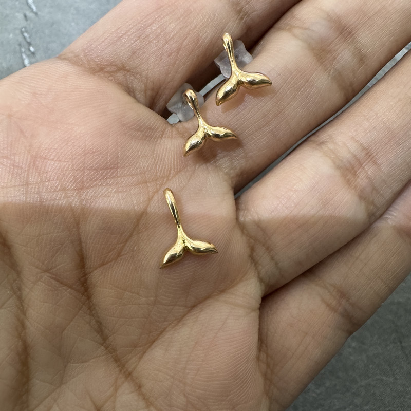 نیم ست طلا زنانه ۱۸ عیار طلا جواهر مان گالری مدل دم وال کد HS01-0007100