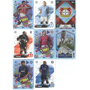 اسباب بازی شانسی مدل Match Attax بسته 8 عددی