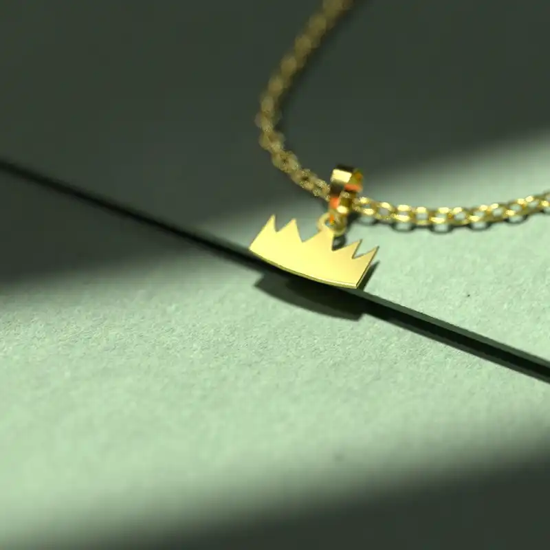 گردنبند طلا 18 عیار زنانه مدوپد مدل تاج کد A2-1-1127