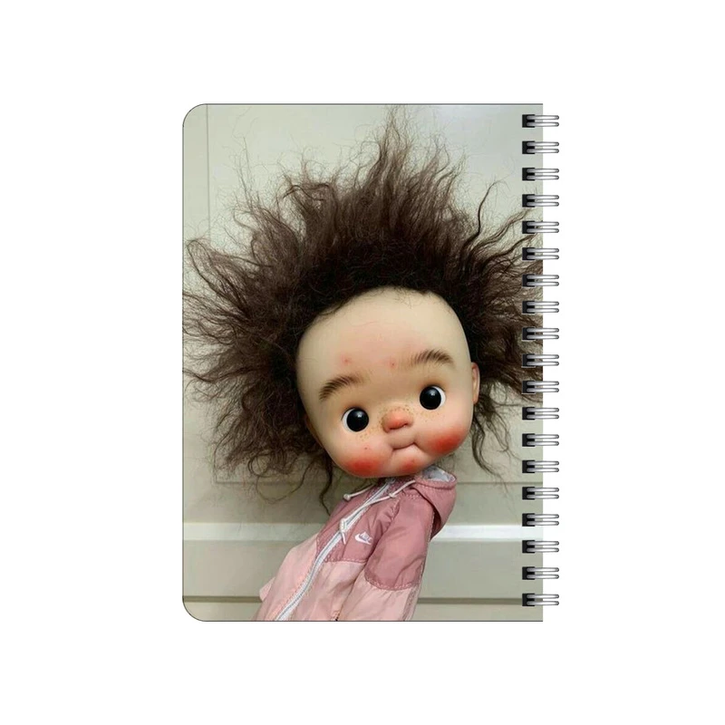 دفترچه یادداشت بامبیلیپ مدل چوبی طرح دختر لپ قرمزی مو کرکی کد 5828822