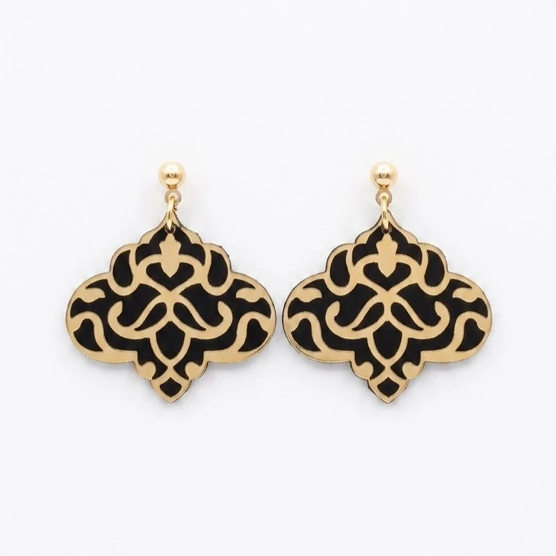 گوشواره زنانه میخی مدل اصالت