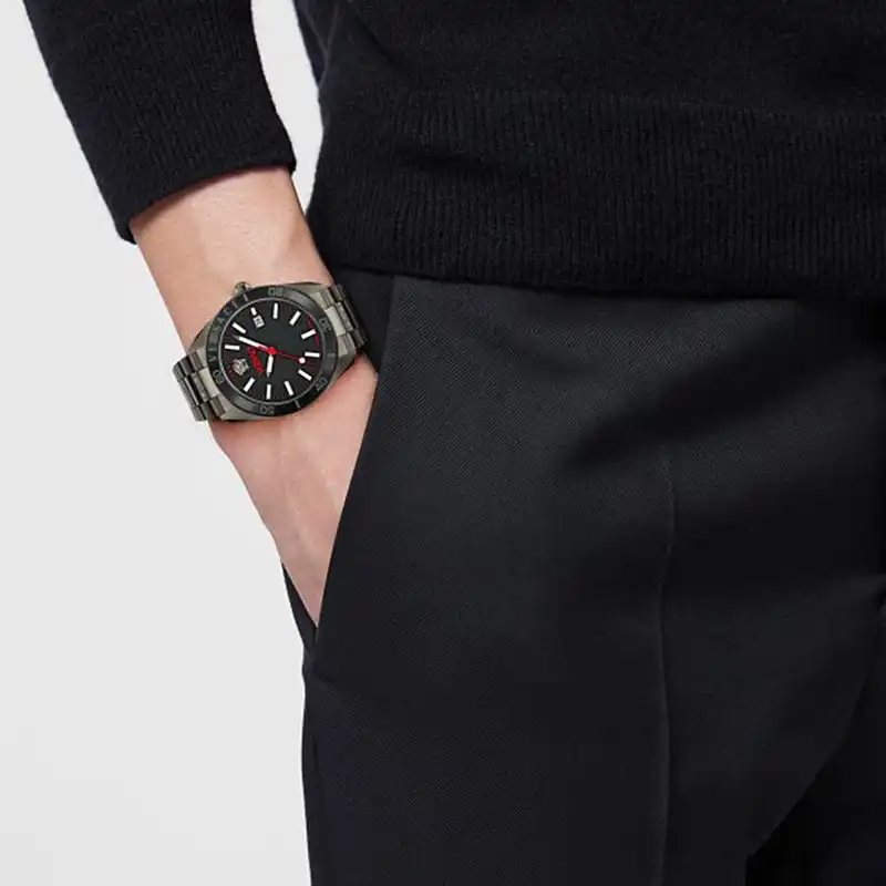 ساعت مچی عقربهای مردانه کوارتز ورساچه مدل VE8E00724