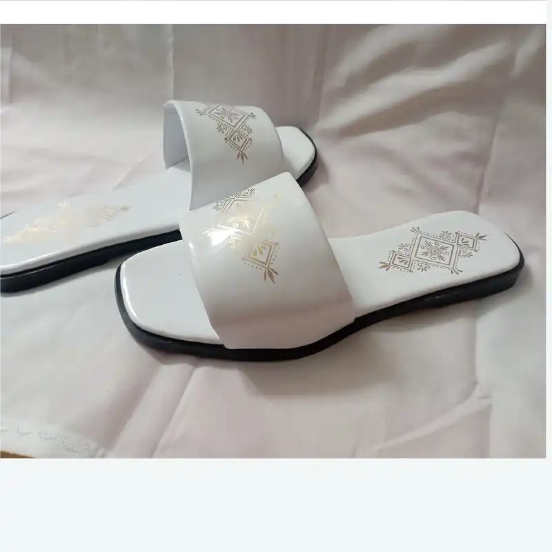 صندل زنانه مدل حنا کد 01 رنگ سفید