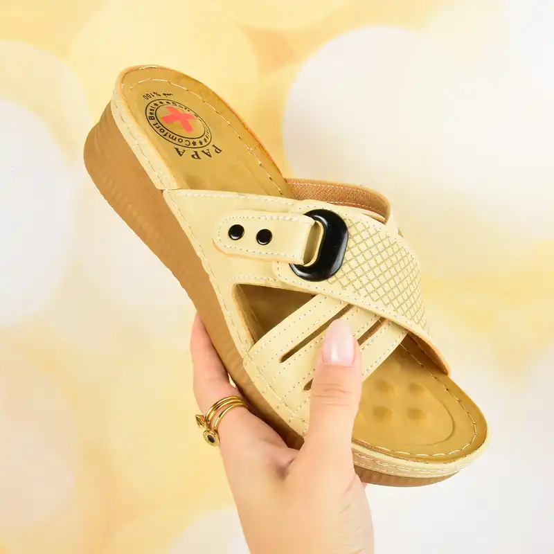 دمپایی زنانه پاپا مدل طبی ماساژوری کمربندی CR.4021