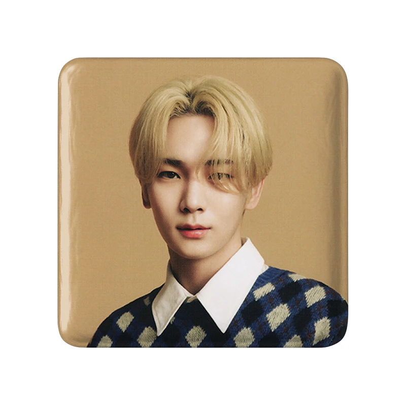 مگنت خندالو طرح کی گروه شاینی Shinee  مدل مربعی کد 21338