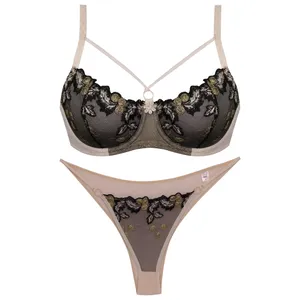 ست شورت و سوتین زنانه پانیذ مدل 9030 رنگ کرم