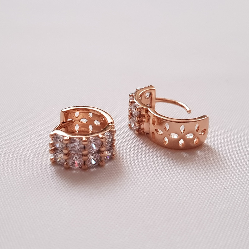 گوشواره زنانه ژوپینگ مدل نگینی 224