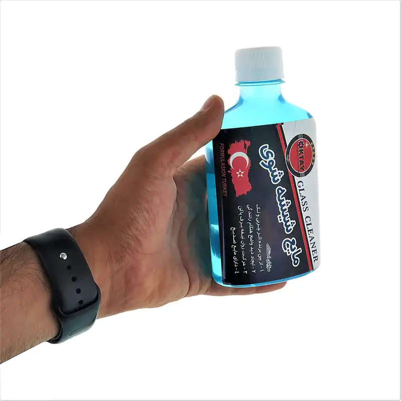 محلول شیشه شوی غلیظ خودرو اُکتای مدل strong حجم 250 میلی لیتر