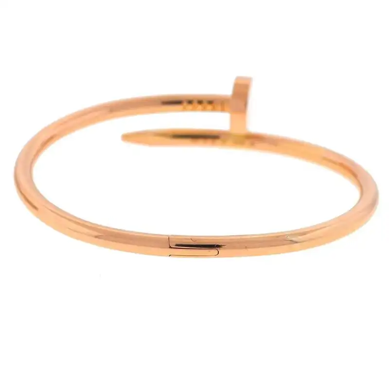 دستبند زنانه طرح میخ مدل C15