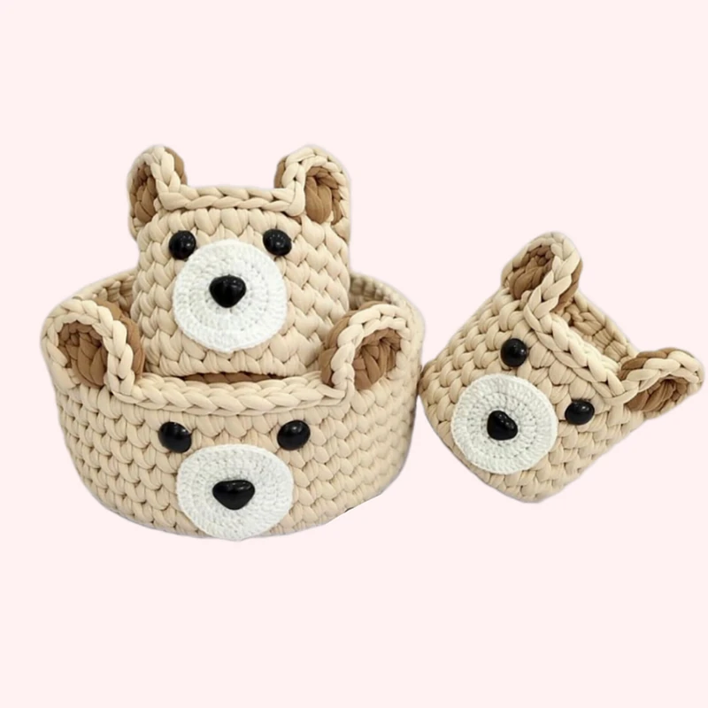 سبد بافتنی طرح خانواده خرس  کد 1 مجموعه 3 عددی