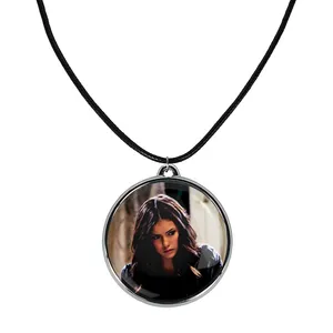 گردنبند خندالو مدل خاطرات یک خون آشام The Vampire Diaries کد 2024020247