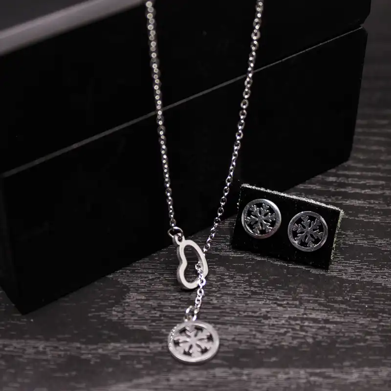 نیم ست زنانه طرح برف و قلب کد RKH_863