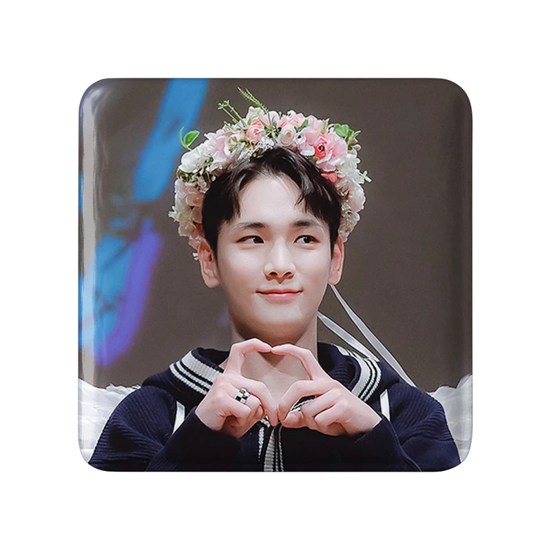 مگنت خندالو طرح کی گروه شاینی Shinee مدل مربعی کد 21336