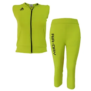 ست تاپ و شلوارک ورزشی زنانه مدل زیپ دار A213