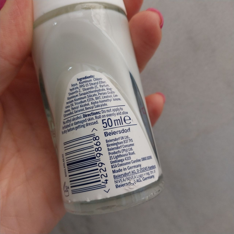 رول ضد تعریق‌ نیوآ مدل Dry confidence  حجم 50 میلی لیتر