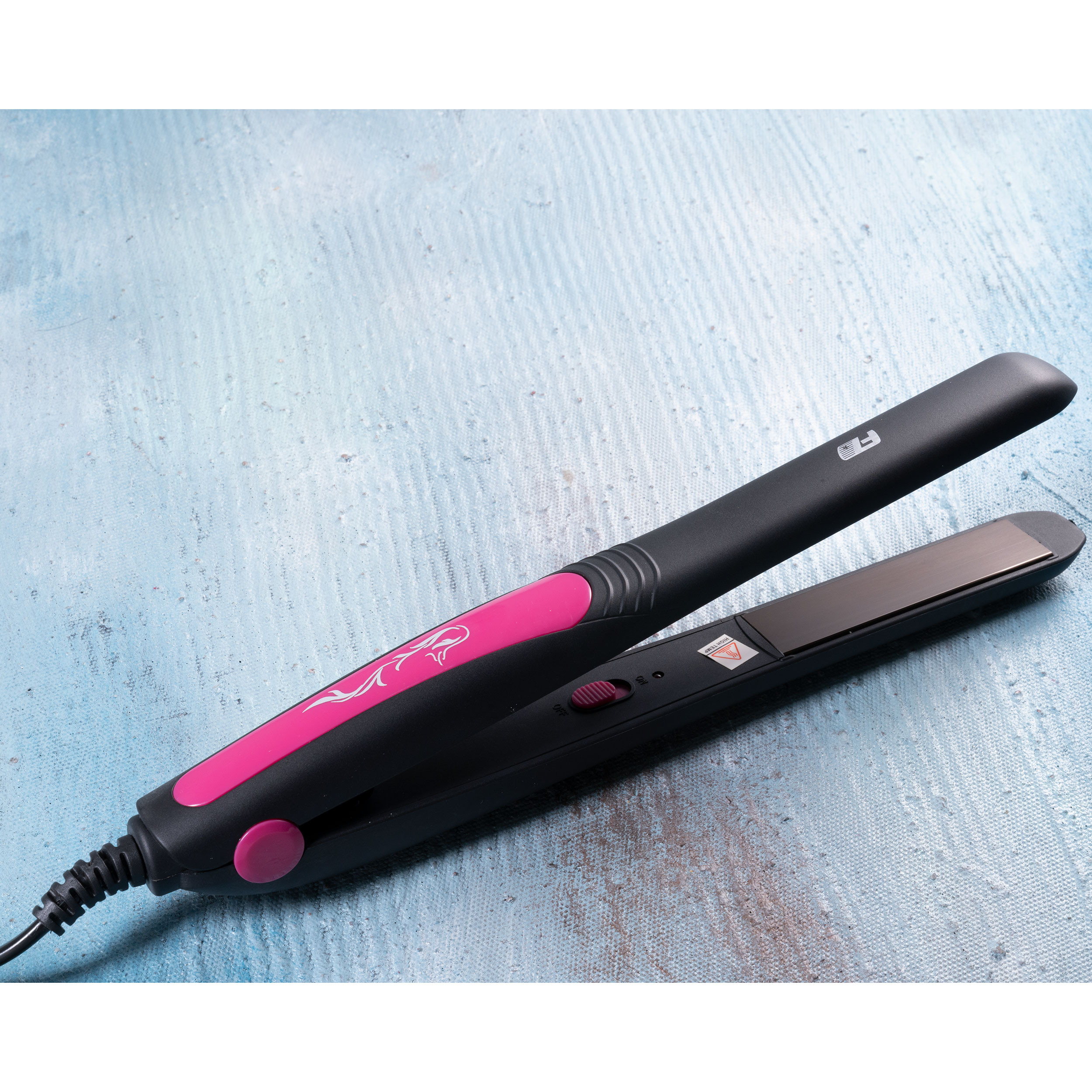 اتو مو مدل FD-743