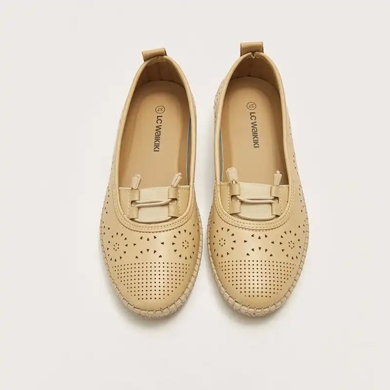 کفش روزمره زنانه ال سی وایکیکی مدل فول طبی کلاسیک