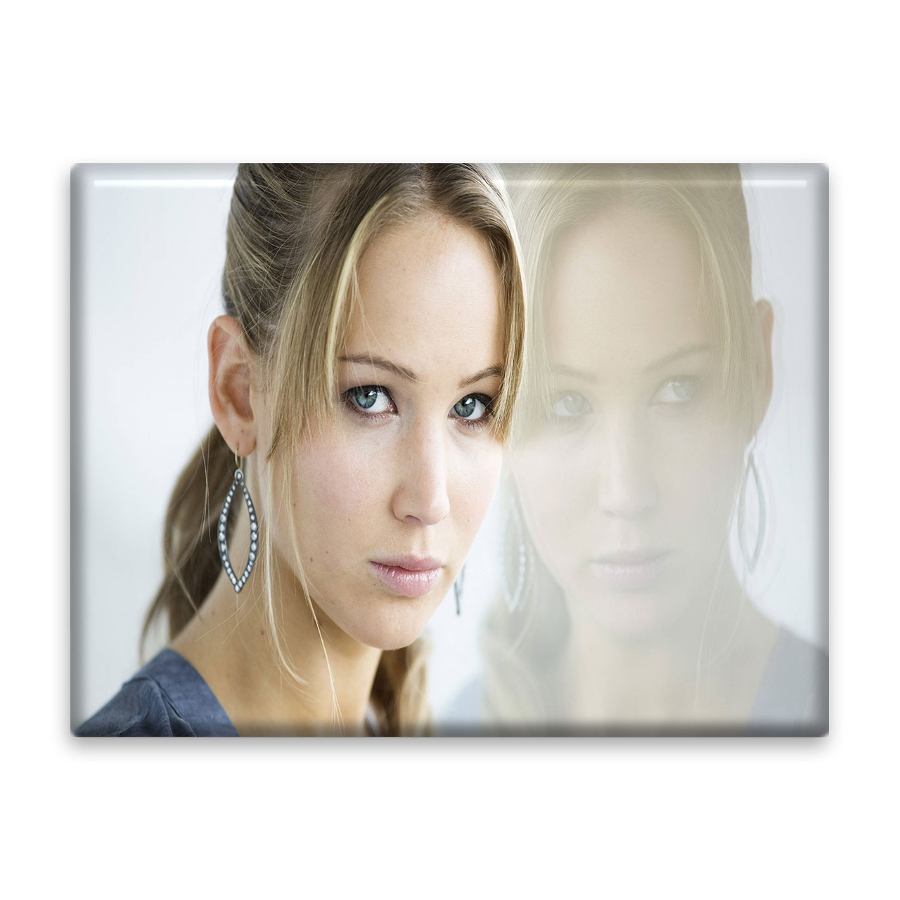 کاشی اطلس آبی طرح بازیگر جنیفر لارنس مدل L6468