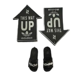 دمپایی رو داشبورد خودرو مدل اسپرت کد 0085 مجموعه 4 عددی