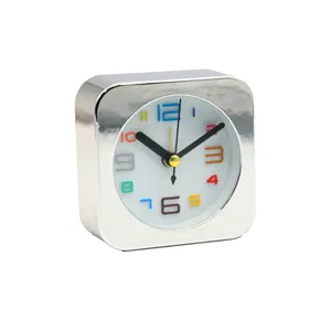 ساعت رومیزی عقربه‌ای مدل آیینه ای